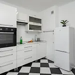 Lumina Cozy 2-rooms Near Zlote Tarasy * Varšava